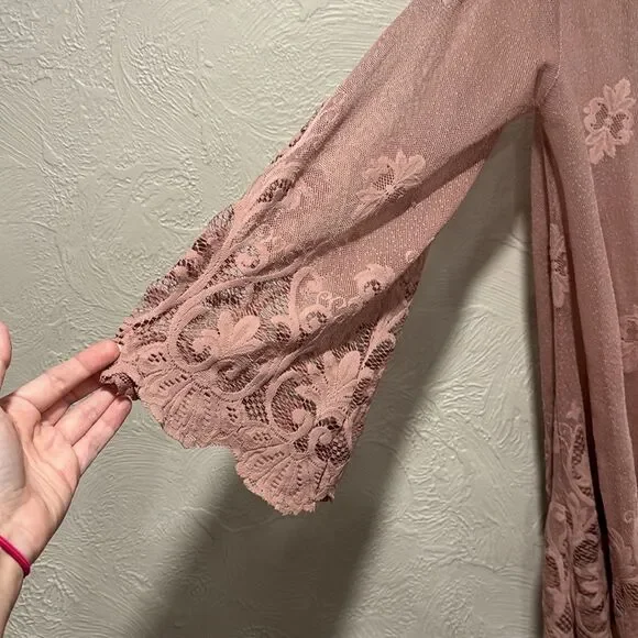Paper + tee blush pink boho open front lace knit kimono cardigan size small - Picture 3 of 5
